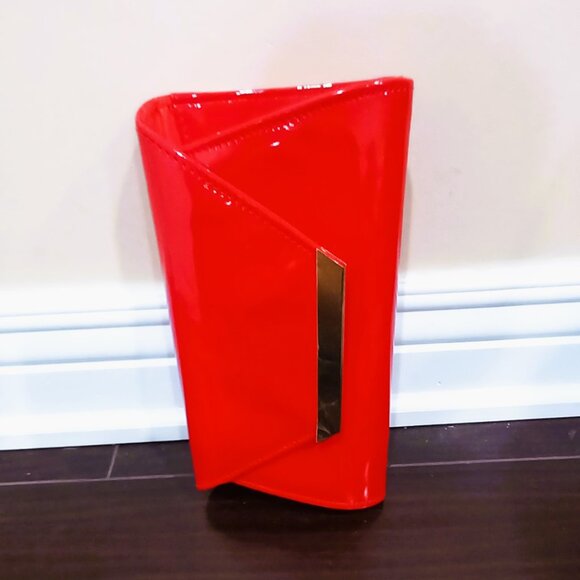 Clutch - Picture 2 of 4